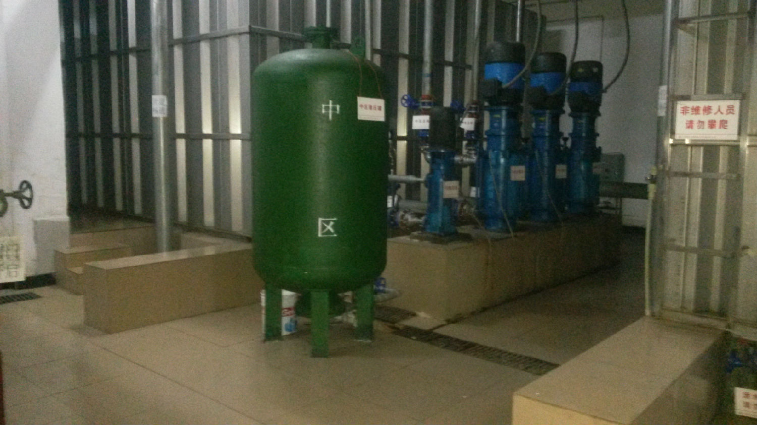 小區(qū)供水設(shè)備遠(yuǎn)程在線監(jiān)控現(xiàn)場(chǎng)圖二